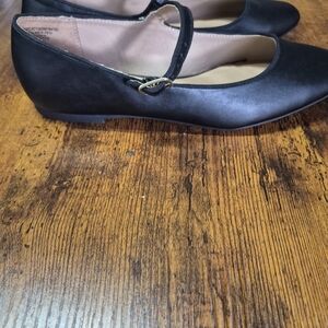 Time and Tru Black Mary Jane Flats